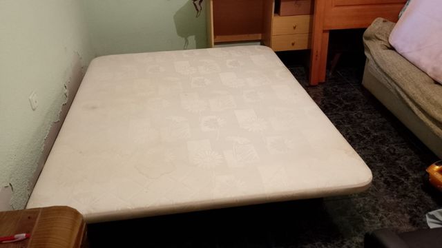 Rivestimento letto matrimoniale