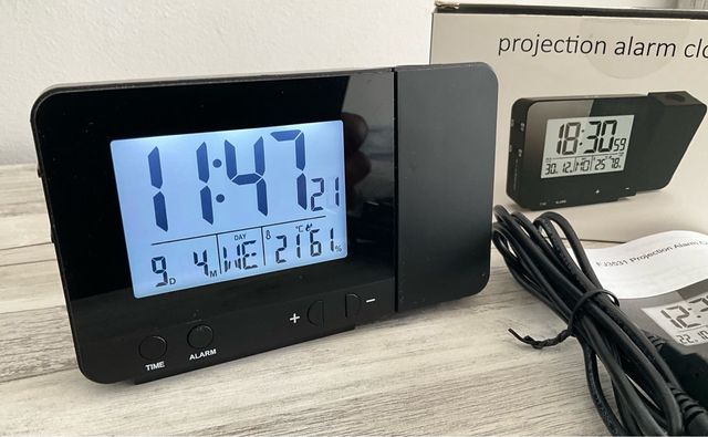 *️⃣RELOJ Bluelite Divinal: Cronómetro y Alarma