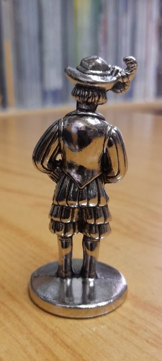 Figuras metálicas ajedrez medieval