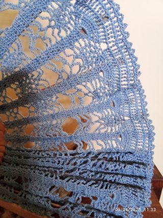 Ventaglio lavorato all'uncinetto