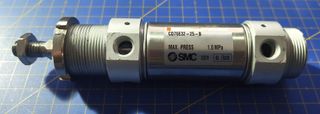 Cilindro neumático SMC CD76E32-25-B
