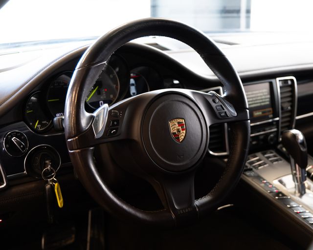 Porsche Panamera S E-Hybrid