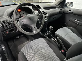 Peugeot 206 2005