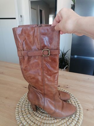Botas altas tacòn Zara 