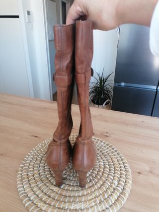 Botas altas tacòn Zara 