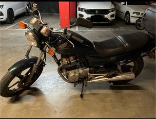 Las 2 Hondas CB Two Fifty