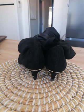 Botas altas ante negras número 41 Zara 