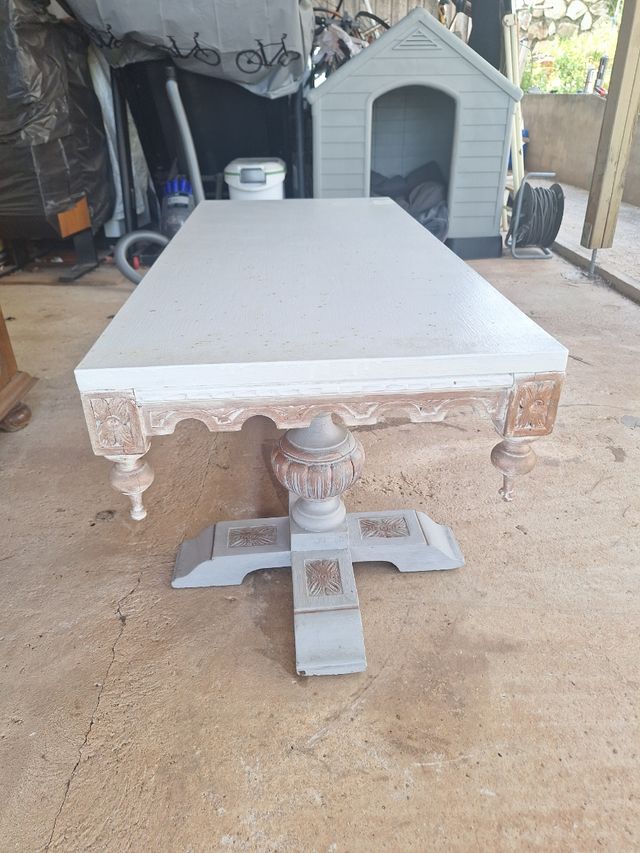 Mesa estilo balinesa - India