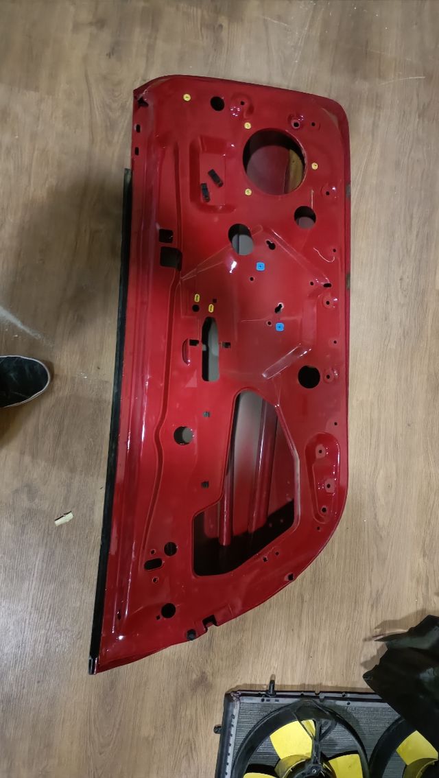 MG TF 2005 Rio Red. Puertas, capot, maletero, etc.