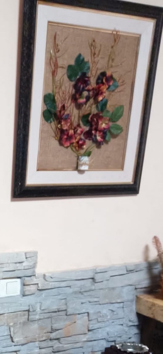 Due quadri con fiori