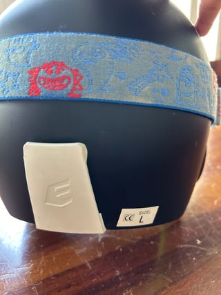 Cascos de nieve con gafas incluidas 