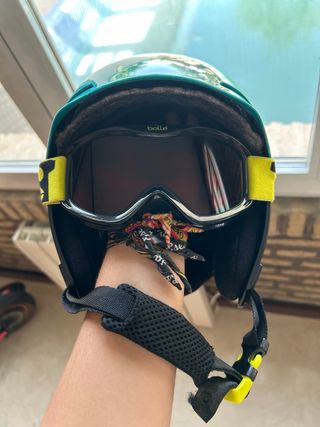 Cascos de nieve con gafas incluidas 