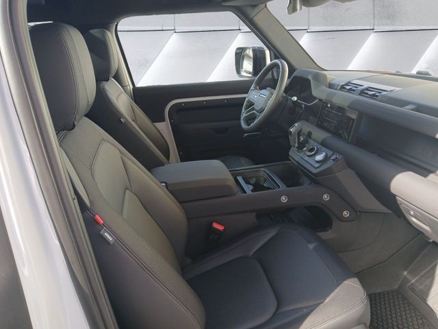 Land-Rover Defender 3.0D I6 250 X-Dynamic SE 90 AT 4WD MHEV