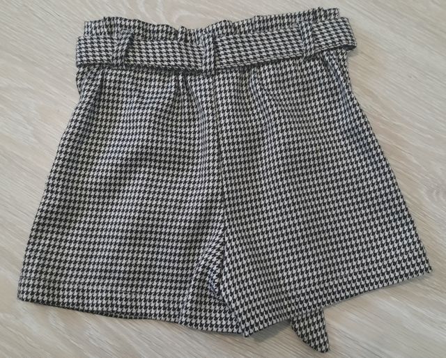 Pantalón corto niña