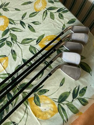 HIERROS GOLF SET DE PALOS TAYLOR MADE M6. 5PW