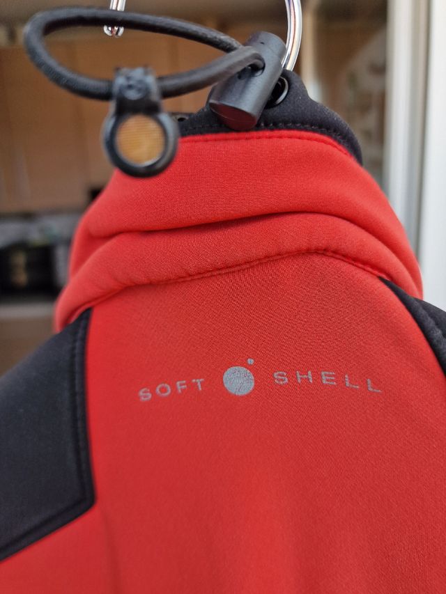 Cazadora trangoworld M