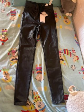 pantalones cuero 