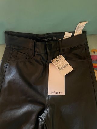 pantalones cuero 