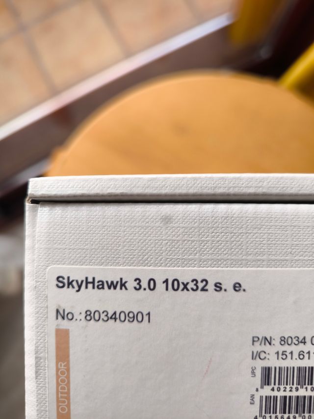 Prismáticos Steiner Skyhawk 10x32