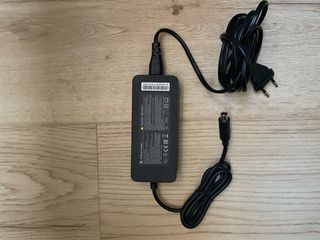 Rueda y Cargador patinete electrico Xiaomi