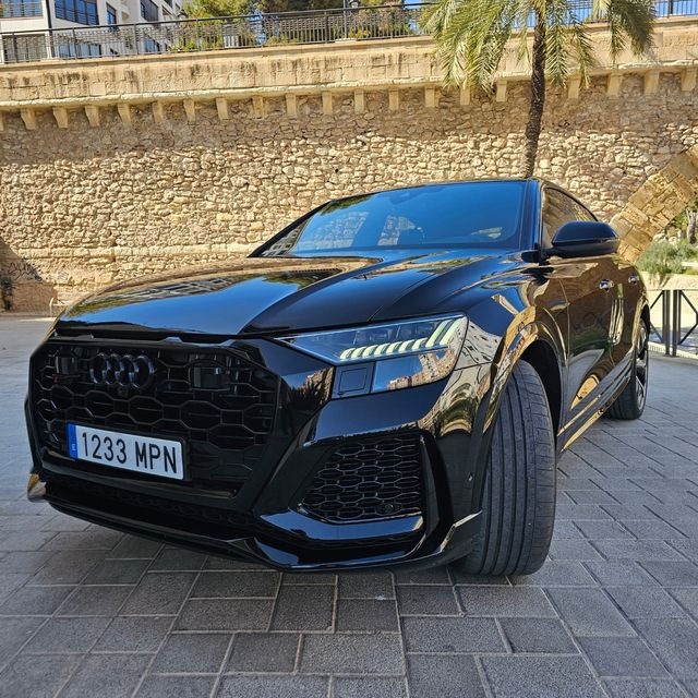 Audi RS Q8 2024
