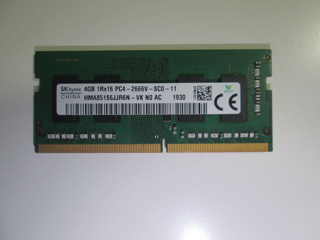 Memorias Portatil 4 GB DDR4 PC4-2666V varios model