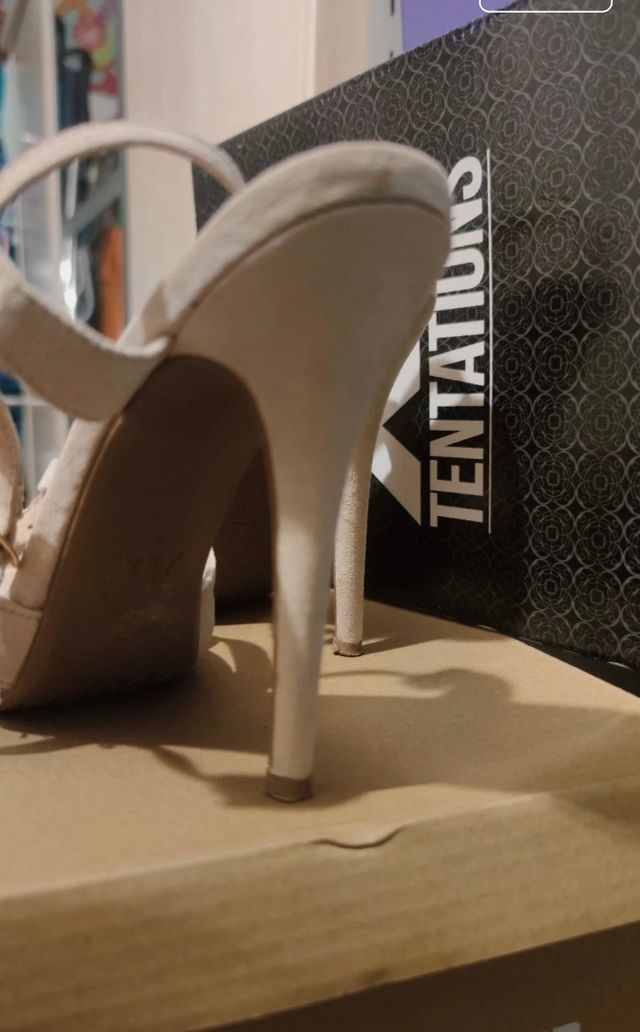 Sandalias tacón nude