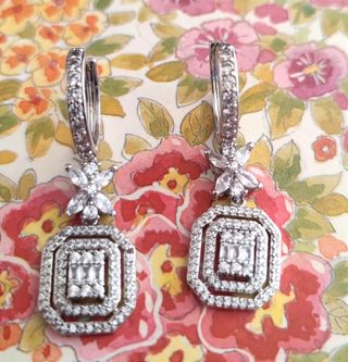 PENDIENTES SEMI LARGOS DE CIRCONITAS
