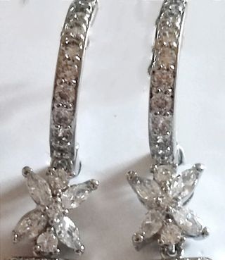 PENDIENTES SEMI LARGOS DE CIRCONITAS