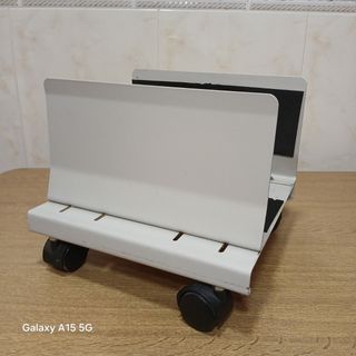 Carro para torre de pc