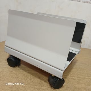 Carro para torre de pc