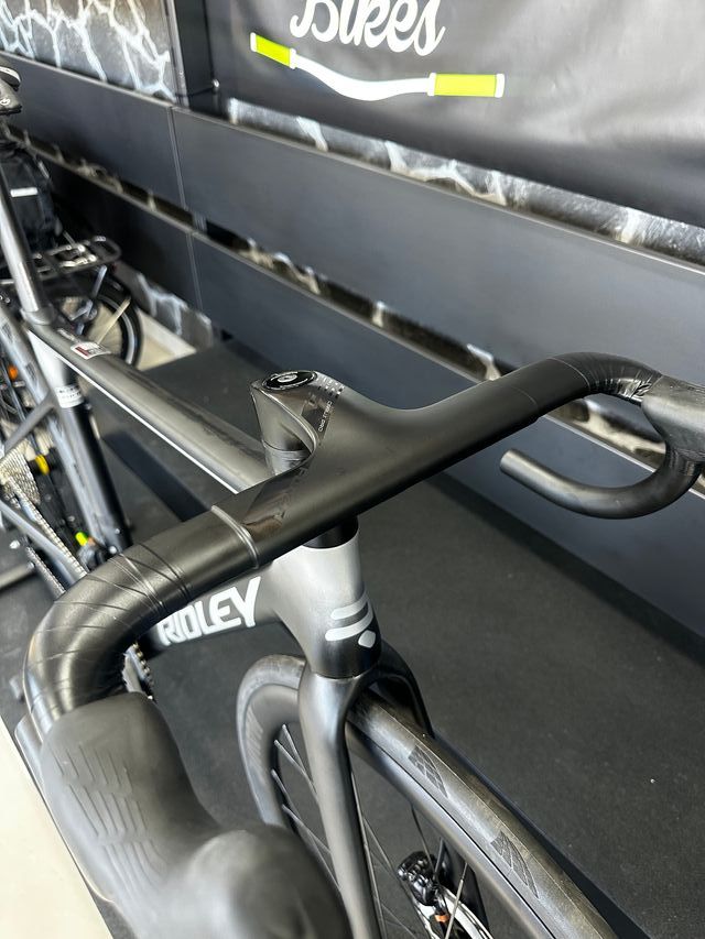 BICICLETA DE CARRETERA RIDLEY FALCNRS 2025 CUSTOM