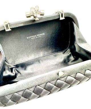  Bottega Veneta – Clutch Knot