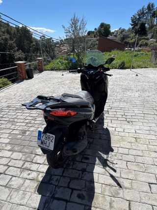 Yamaha XMAX tech max 2023