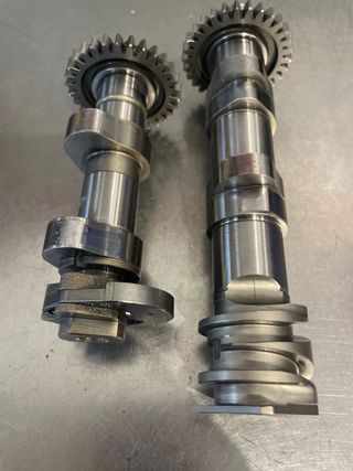 Arboles de levas BMW R1250GS 2019 culata derecha