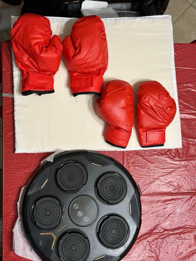 Gioco Pungiball con musica e bluetooth