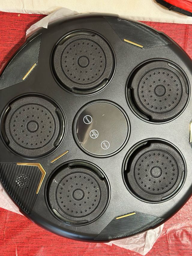 Gioco Pungiball con musica e bluetooth