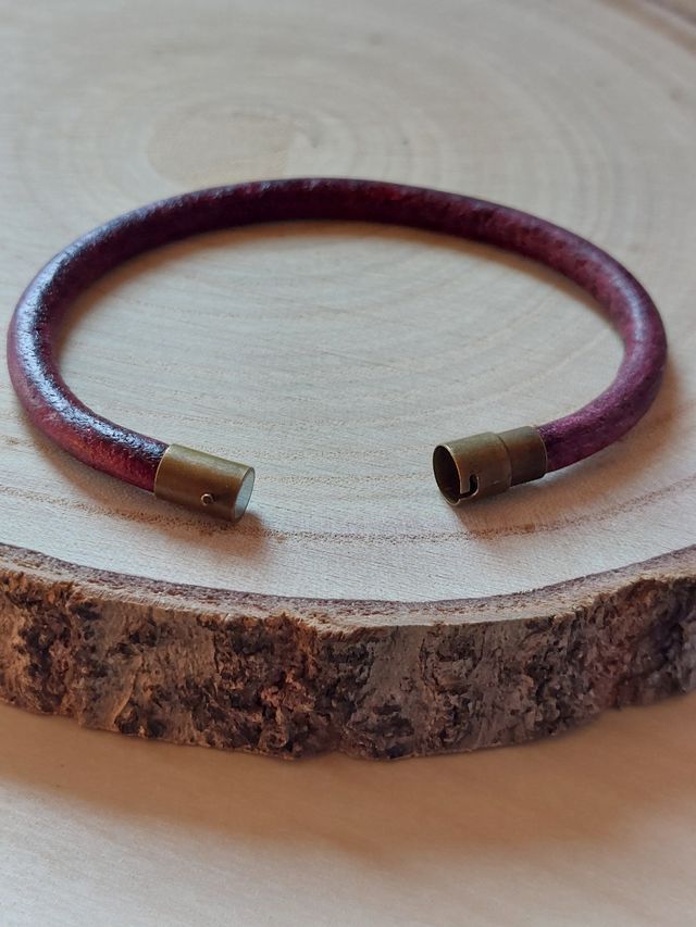 Pulsera de cuero auténtico