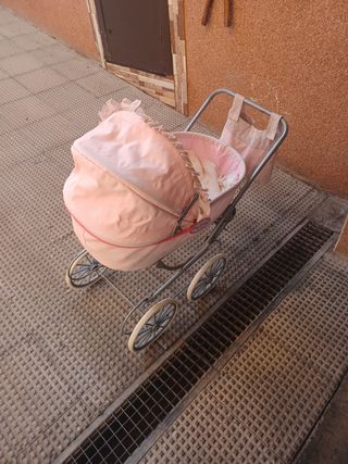 Carrito para muñecas