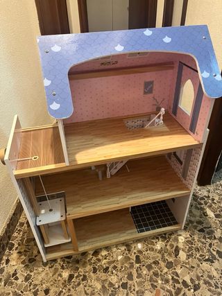 Casa muñecas madera