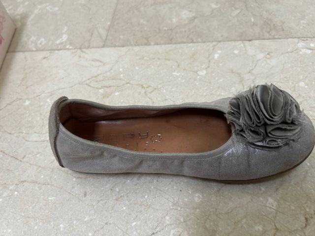 Bailarina niña pompon color piedra/dorado