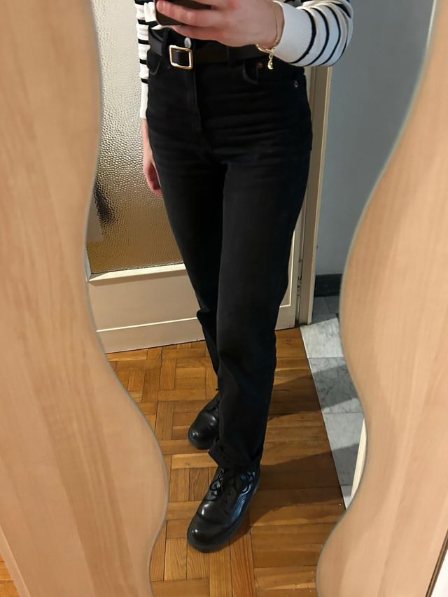 Jeans nero a vita alta modello mom fit zara 