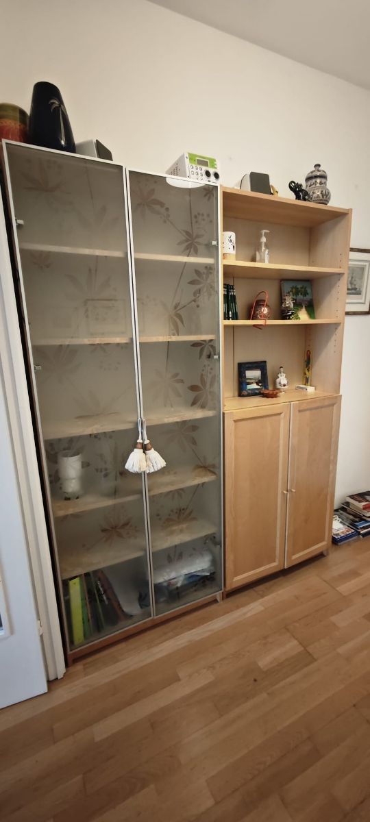 Dos librerías se vende también ceparada