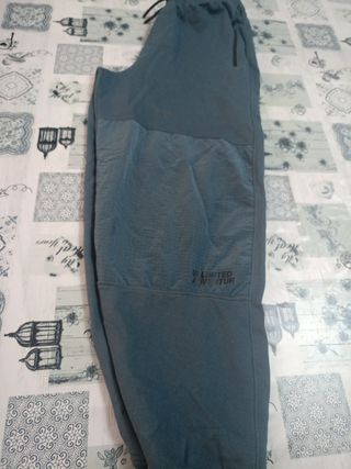 Pantalón cargo largo zara