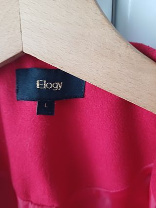 Chaquetón rojo de paño