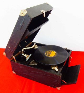 Gramola de maleta Gekaica - años 1940