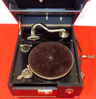 Gramola de maleta Gekaica - años 1940