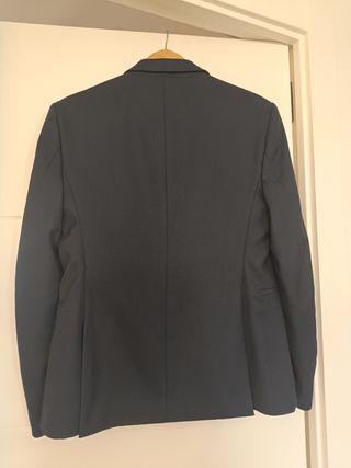 Traje chico talla 38