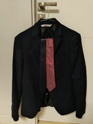 Traje chico talla 38