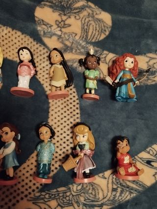 Colección figuras muñecas Disney Animators